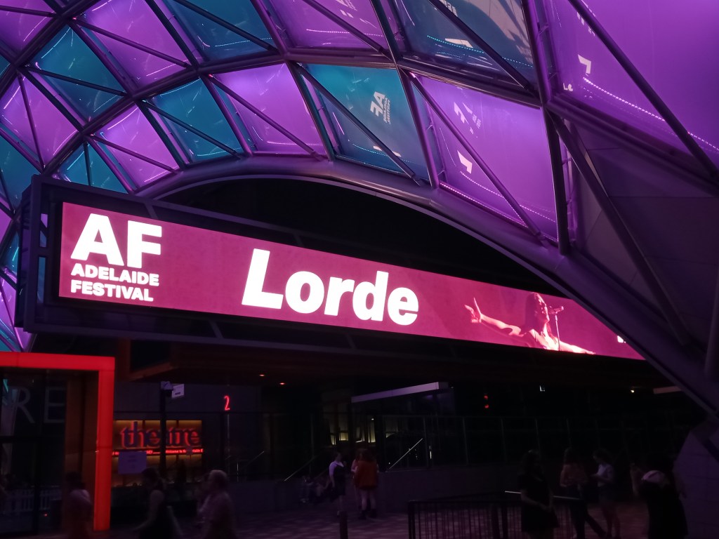 Wild and Fluorescent: 10 years of&nbsp;Lorde