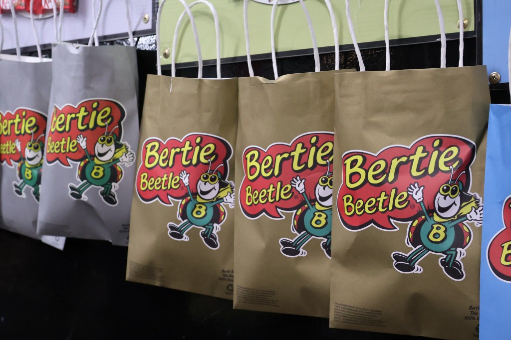 From plastic to paper: showbag vendors move towards&nbsp;sustainability